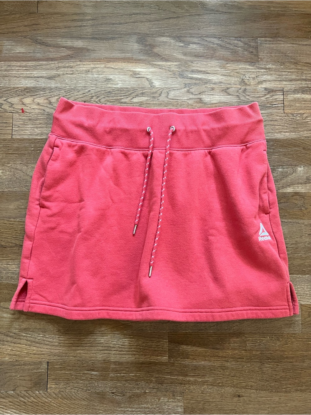 Sporty Reebok Skirt XL Salmon Colored Pockets Drawstrings